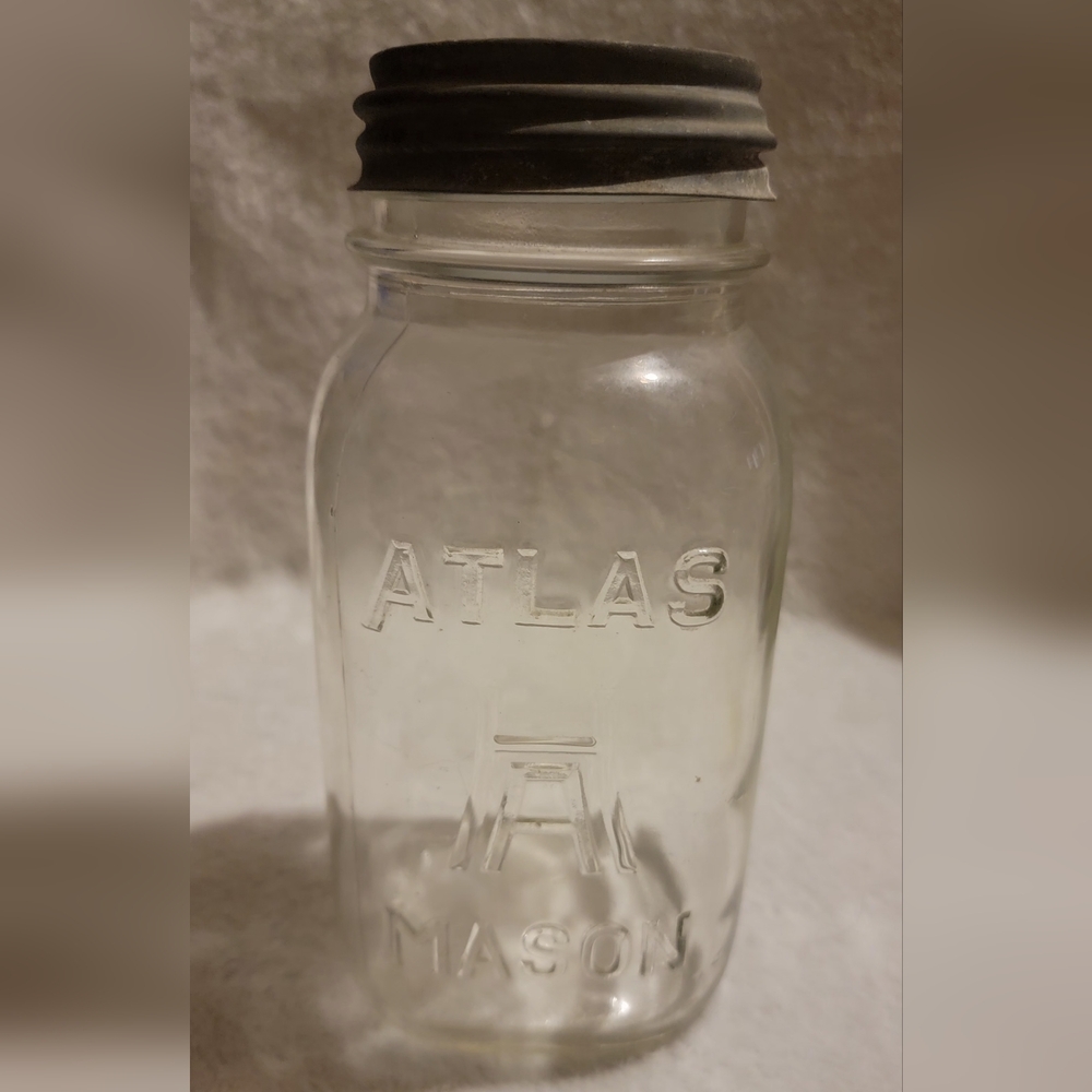 Vinatge Atlas Quart Mason Jar #12